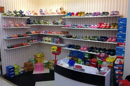 起名用字今天小编要说的是童鞋店的店名.为什么要说童鞋店店名呢?