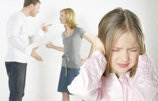 自闭症儿童捂耳朵行为应该如何干预