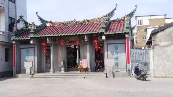 南海夫人庙是陆丰市文物保护单位,纪念明代舍身救夫的烈女卓氏.