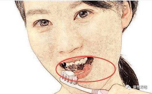牙齿歪斜牙齿在面相学中可以看出来一个人的人品,牙齿整齐端正的人