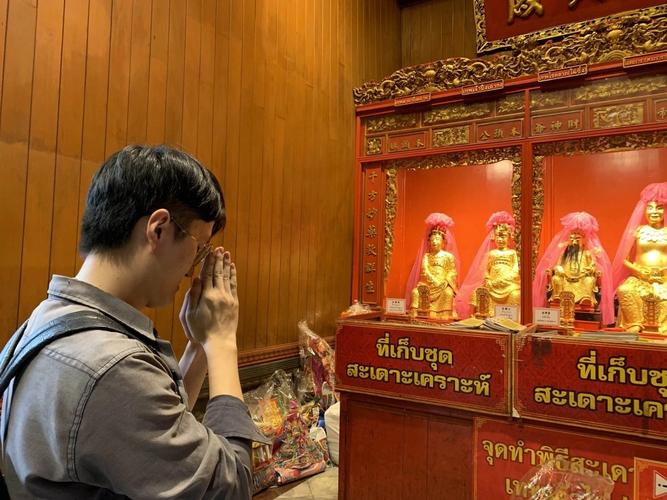 连泰国国王都亲临的龙莲寺带你一览化太岁全过程