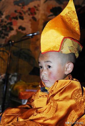 西藏的活佛转世制度是怎么形成的寻找转世灵童的方式有哪些