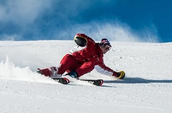 梦见滑雪 - 做梦梦到滑雪是什么意思 - 吉名屋