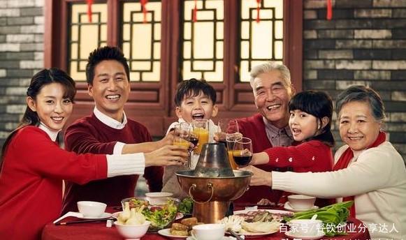 春节最幸福的事儿是和家人围在一起吃火锅,很多人