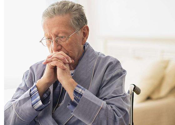 老人焦虑症如何缓解?先来了解这5个症状