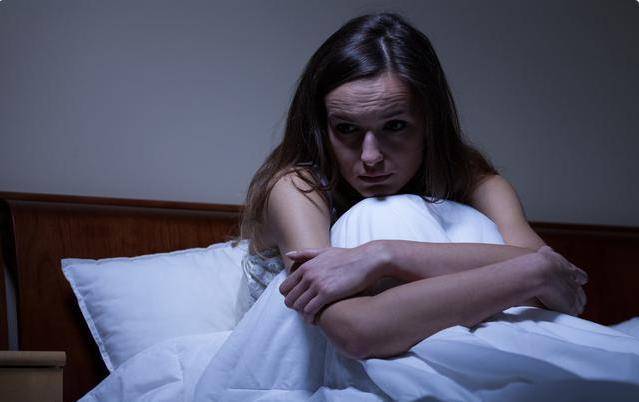 长期失眠,身体迟早会被拖垮容易变得抑郁焦虑:失眠是抑郁症和焦虑症等