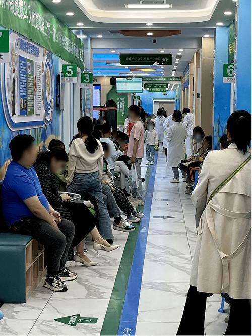 上海儿童医院唐亮教授到武汉儿童医院会诊_康复_孩子_上海市