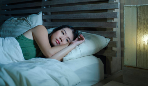 长期失眠的女性可能出现3种后果你是否经历过