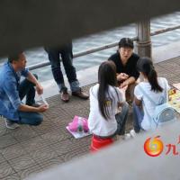 九江新媒体『jjxmt.cn』——街头算命 你也信?