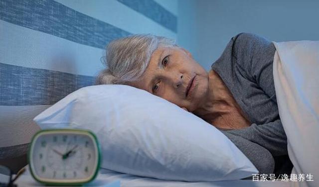 当心父母的睡眠方式,因为这项研究刚刚建立了失眠与老年人抑郁之间的