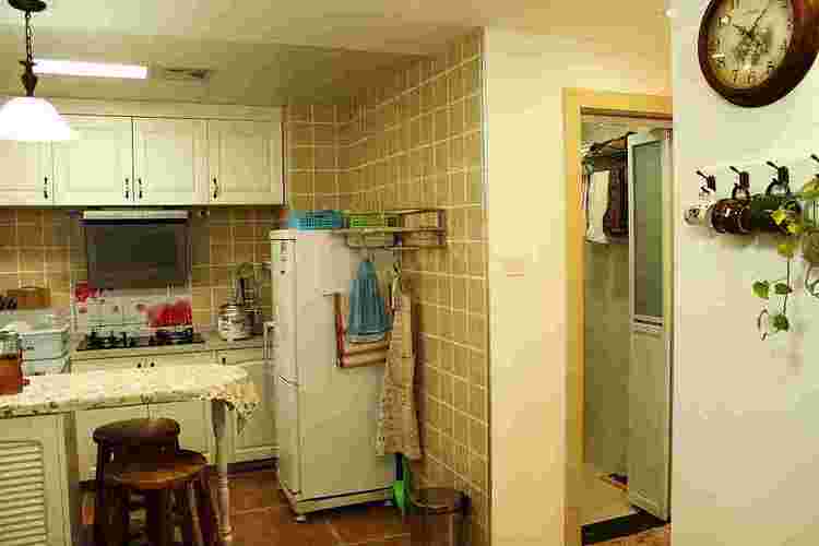 厨房和卫生间挨着并排相邻怎么装修 楼房厨房挨着厕所风水注意事项
