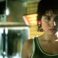 女主演艾米莉-德奎恩时年18岁 第52届戛纳电影节金棕榈奖《罗塞塔》