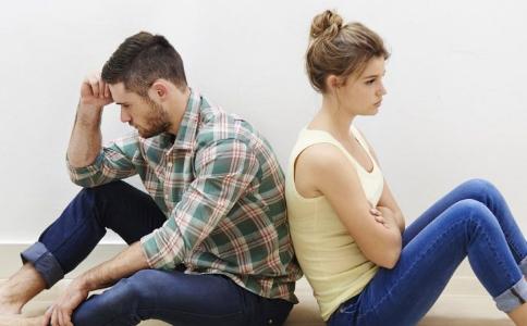 心理学解读丨为什么男人出轨后不分离小三,女人被出轨不想离婚?