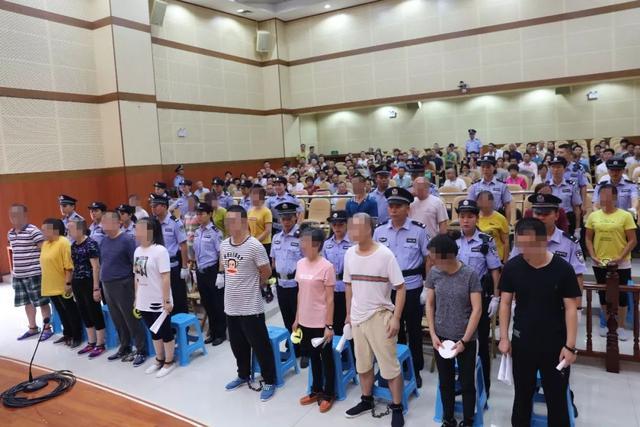 9月17日,河池市金城江区人民法院公开开庭审理广受社会关注的