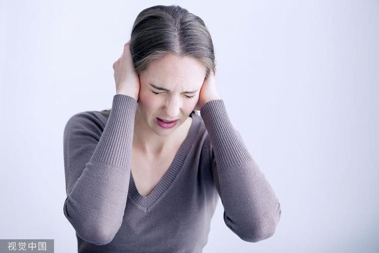 耳鸣形成原因是什么?应该如何治疗?