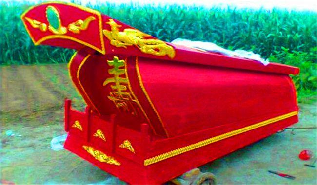 江苏出土红色棺材埋了700年光亮如新x光照射结果引人沉思