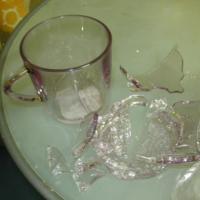 摔碎杯子意味着什么关于餐具的风水