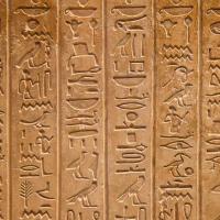 古埃及文字突然被破译一定是伪造的了解一下罗塞塔石碑吧